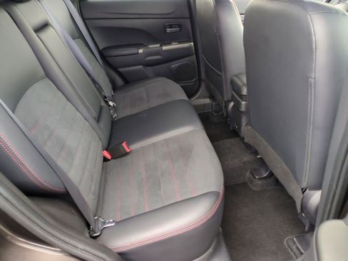 Used 2025 Mitsubishi Outlander Sport SE AWD/4WD image 23