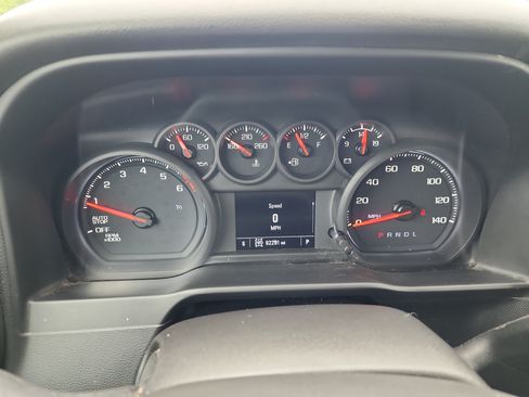 Used 2021 Chevrolet Silverado 1500 Custom AWD/4WD image 20