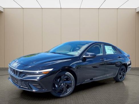 New 2026 Hyundai Elantra Sport FWD image 2