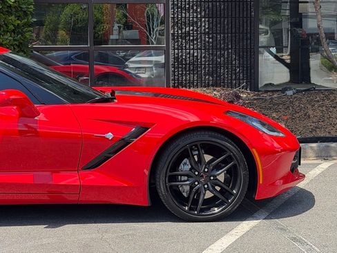 Used 2016 Chevrolet Corvette Stingray Coupe w/ 2LT Preferred Equipment Group RWD image 21