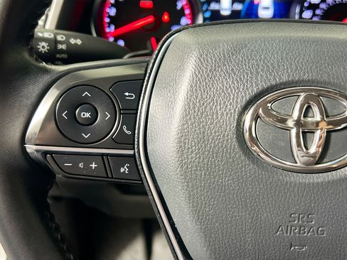 Used 2020 Toyota Camry XSE image 18