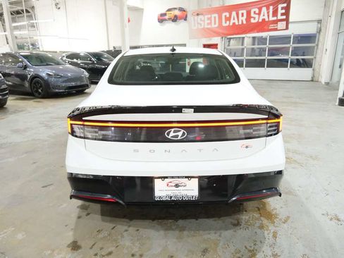Used 2025 Hyundai Sonata SEL FWD image 9