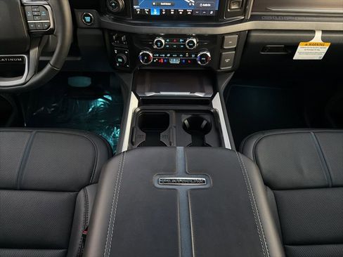 New 2026 Ford F250 Platinum w/ FX4 Off-Road Package image 31