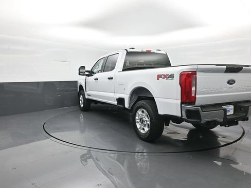 New 2026 Ford F250 XLT w/ FX4 Off-Road Package AWD/4WD image 5
