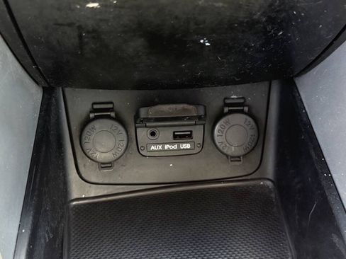 Used 2012 Hyundai Sonata Hybrid w/ Leather Pkg FWD image 13