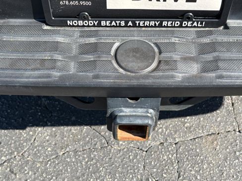 Used 2019 Toyota Tundra SR5 AWD/4WD image 6