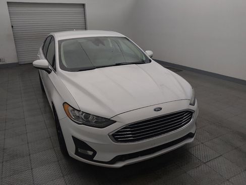 Used 2019 Ford Fusion SE w/ Equipment Group 151A FWD image 14