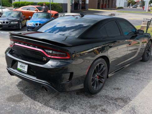 Used 2022 Dodge Charger Scat Pack w/ Harman/Kardon Audio Group image 17