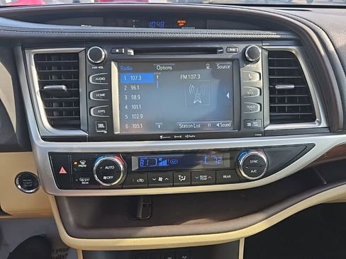 Used 2016 Toyota Highlander Limited Platinum image 15