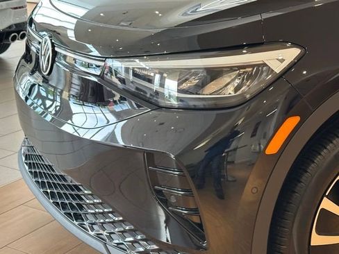 New 2025 Volkswagen ID.4 Pro AWD/4WD image 9