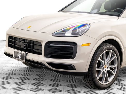 Certified 2023 Porsche Cayenne image 36