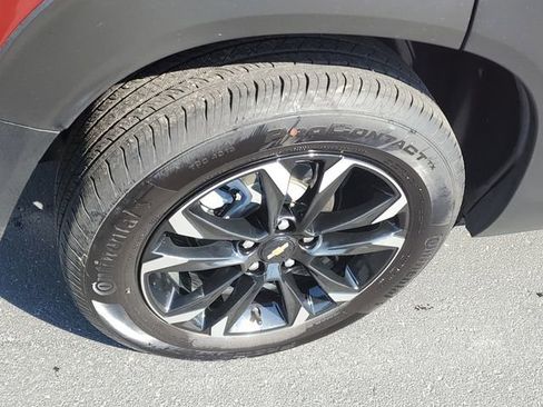 Certified 2023 Chevrolet TrailBlazer LT w/ Convenience Package FWD image 5