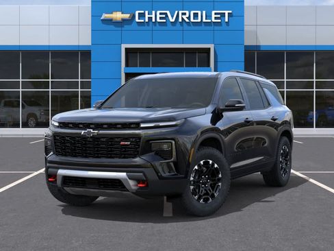 New 2027 Chevrolet Traverse Z71 w/ Enhanced Driving Package AWD/4WD image 6