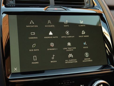 Certified 2024 Jaguar E-PACE R-Dynamic SE image 24