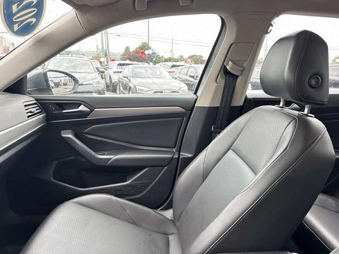 Used 2020 Volkswagen Jetta SE FWD image 16