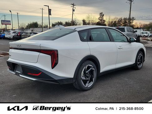 Certified 2025 Kia K4 GT-Line Turbo FWD image 3