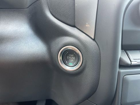 Used 2024 Chevrolet Silverado 1500 Custom image 19