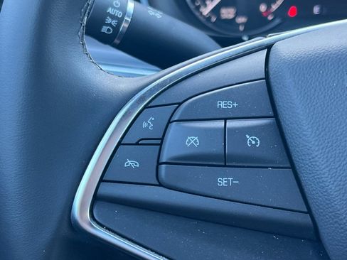Used 2026 Cadillac XT5 Luxury FWD image 35