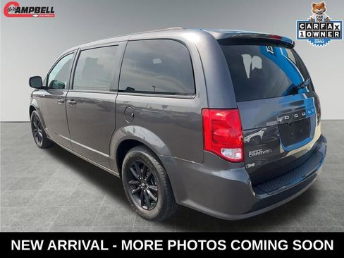 Used 2020 Dodge Grand Caravan SE image 3