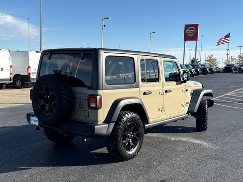 Used 2022 Jeep Wrangler Unlimited Willys image 3
