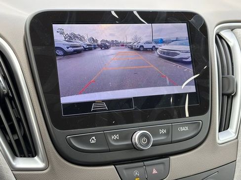 New 2025 Chevrolet Malibu LS w/ Driver Confidence Package FWD image 20