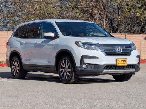 Used 2021 Honda Pilot EX image 2