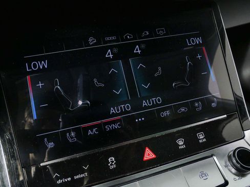 Used 2023 Audi e-tron Premium Plus w/ Premium Plus Package AWD/4WD image 16