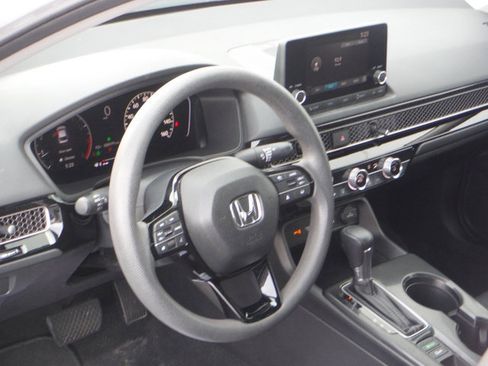 Used 2023 Honda Civic LX image 9