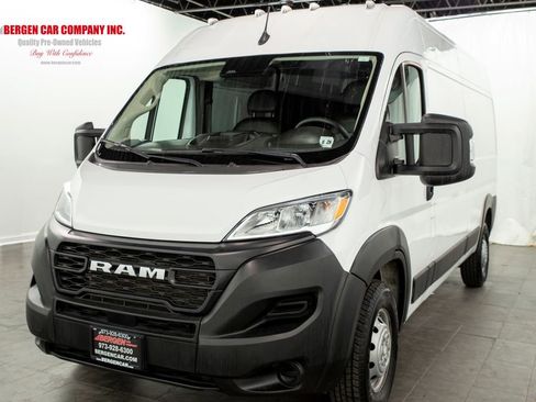 Used 2023 RAM ProMaster 2500 image 4