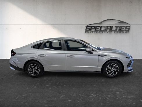 Used 2026 Hyundai Sonata Blue FWD image 11