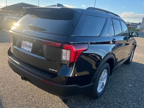 New 2026 Ford Explorer Active image 24