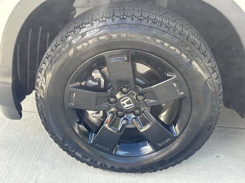 Used 2025 Honda Ridgeline Black Edition image 4