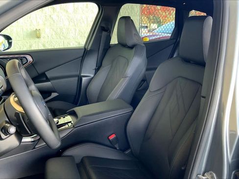 Used 2025 BMW X3 xDrive30i image 7