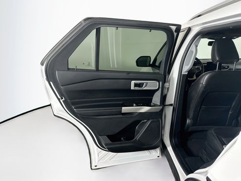 Used 2022 Ford Explorer Limited RWD image 26