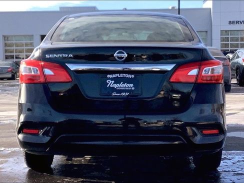 Used 2017 Nissan Sentra S image 4