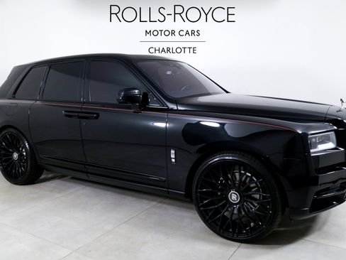 Certified 2022 Rolls-Royce Cullinan w/ Dark Exterior Package image 5