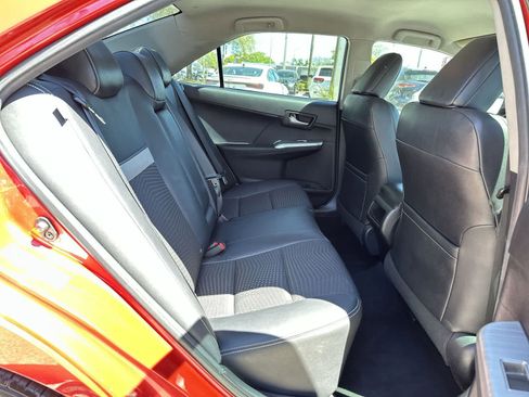 Used 2012 Toyota Camry SE image 13