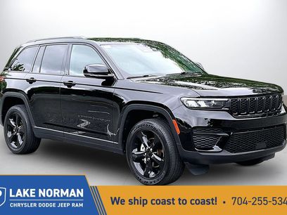 Used 2023 Jeep Grand Cherokee Altitude