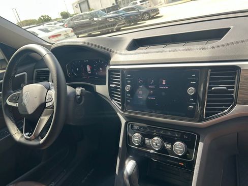 Used 2023 Volkswagen Atlas SE w/ Black Wheel Package FWD image 35