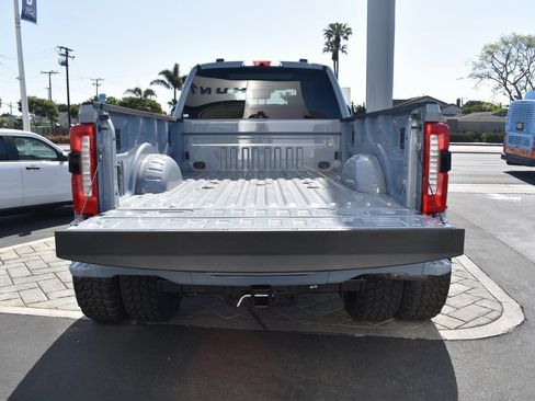 Used 2025 Ford F450 Lariat w/ FX4 Off-Road Package image 12