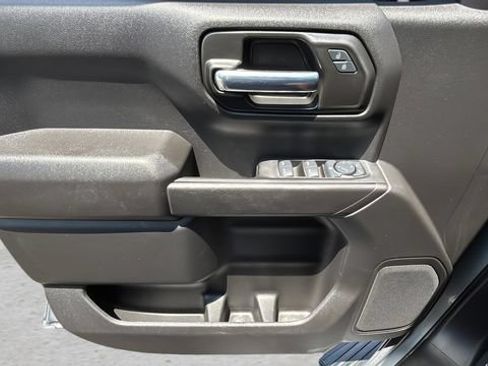 Used 2025 Chevrolet Silverado 1500 Custom Trail Boss AWD/4WD image 17
