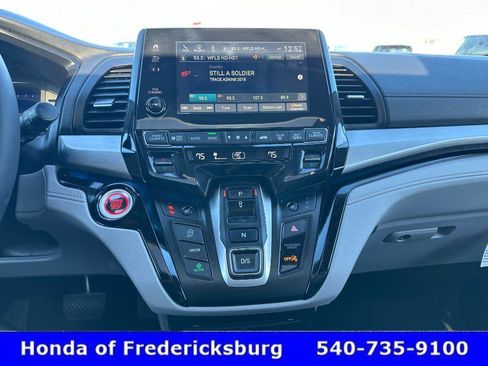 Certified 2024 Honda Odyssey Touring image 22
