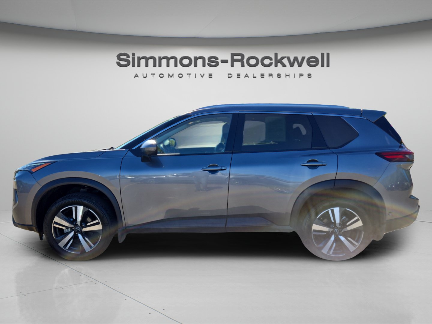 Used 2025 Nissan Rogue SL w/ SL Premium Package AWD/4WD image 2