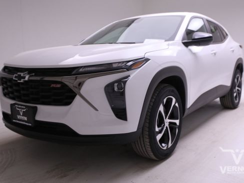 New 2026 Chevrolet Trax RS image 1