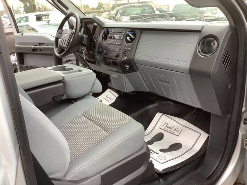 Used 2016 Ford F250 XL w/ Power Equipment Group image 30