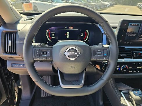 New 2026 Nissan Pathfinder Platinum w/ Cargo Package AWD/4WD image 11