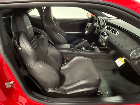 Used 2015 Chevrolet Camaro Z/28 image 45