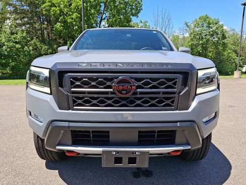 Used 2023 Nissan Frontier PRO-4X w/ Pro Convenience Package image 2