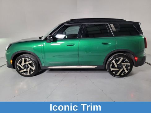 Used 2025 MINI Cooper Countryman S w/ Comfort Package Max image 8