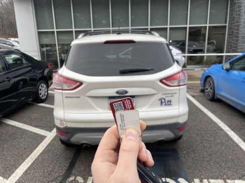 Used 2013 Ford Escape Titanium w/ Parking Technology Pkg image 4